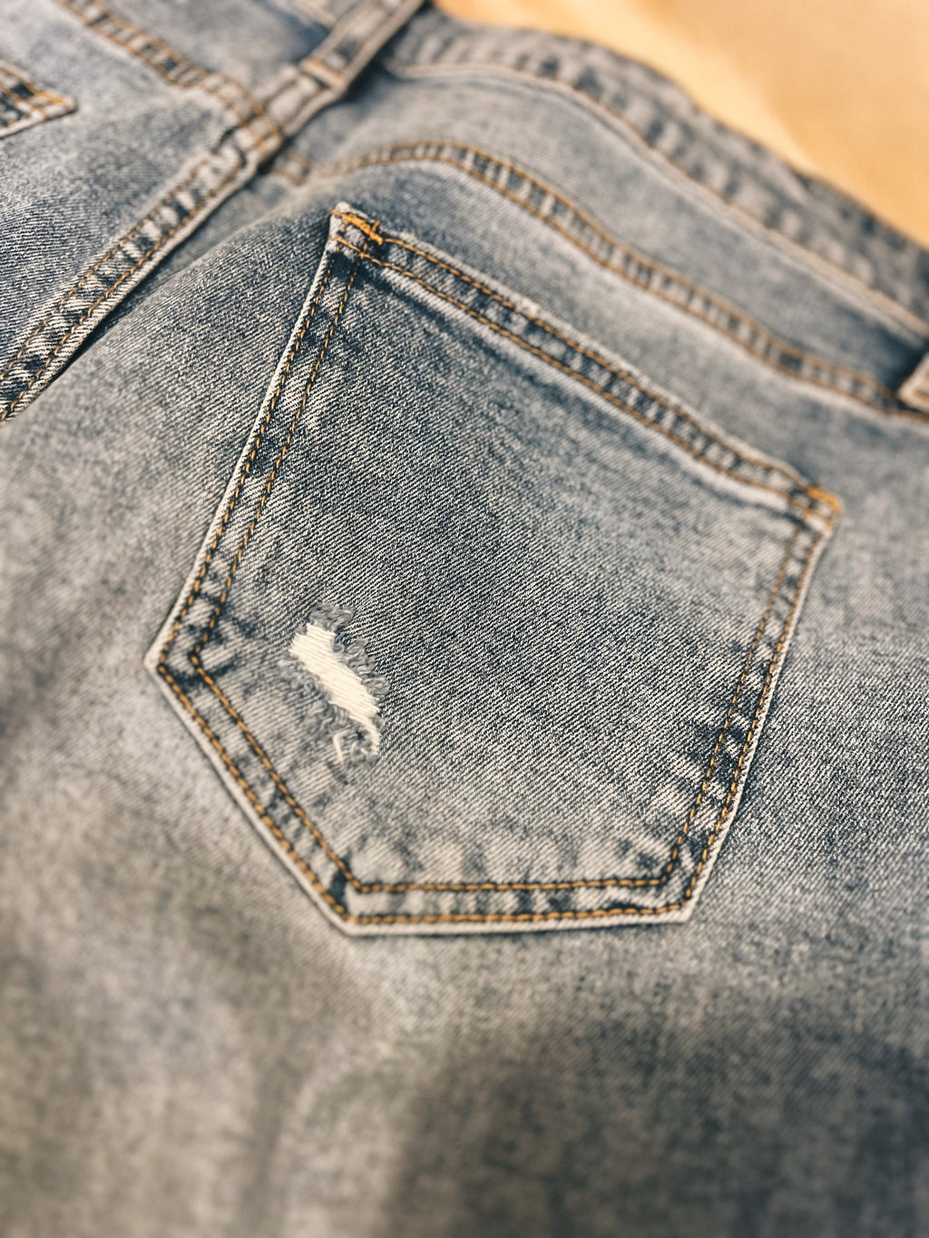 Cropped Boyfriend Jean