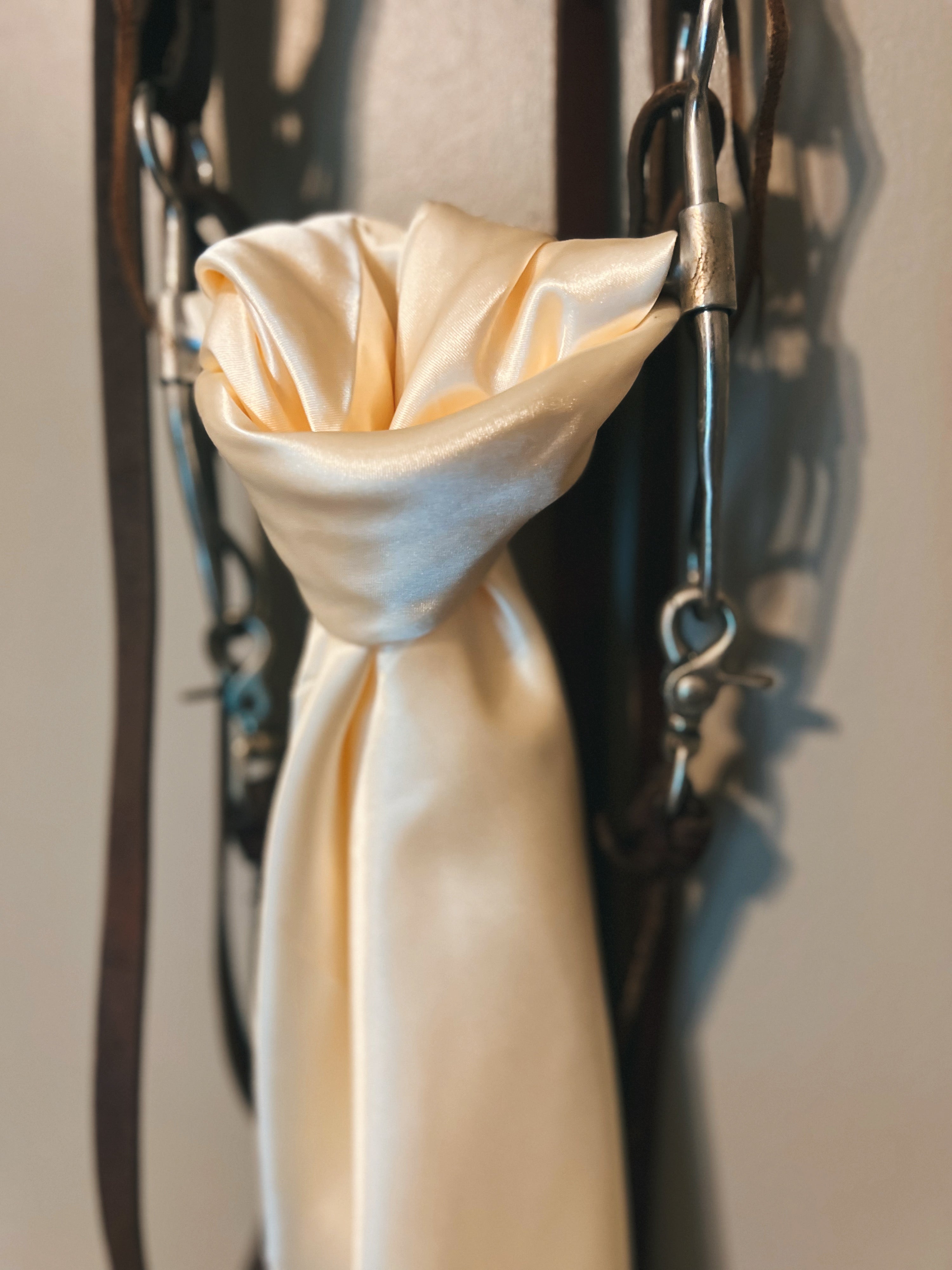 35" Wild Rag - Cream