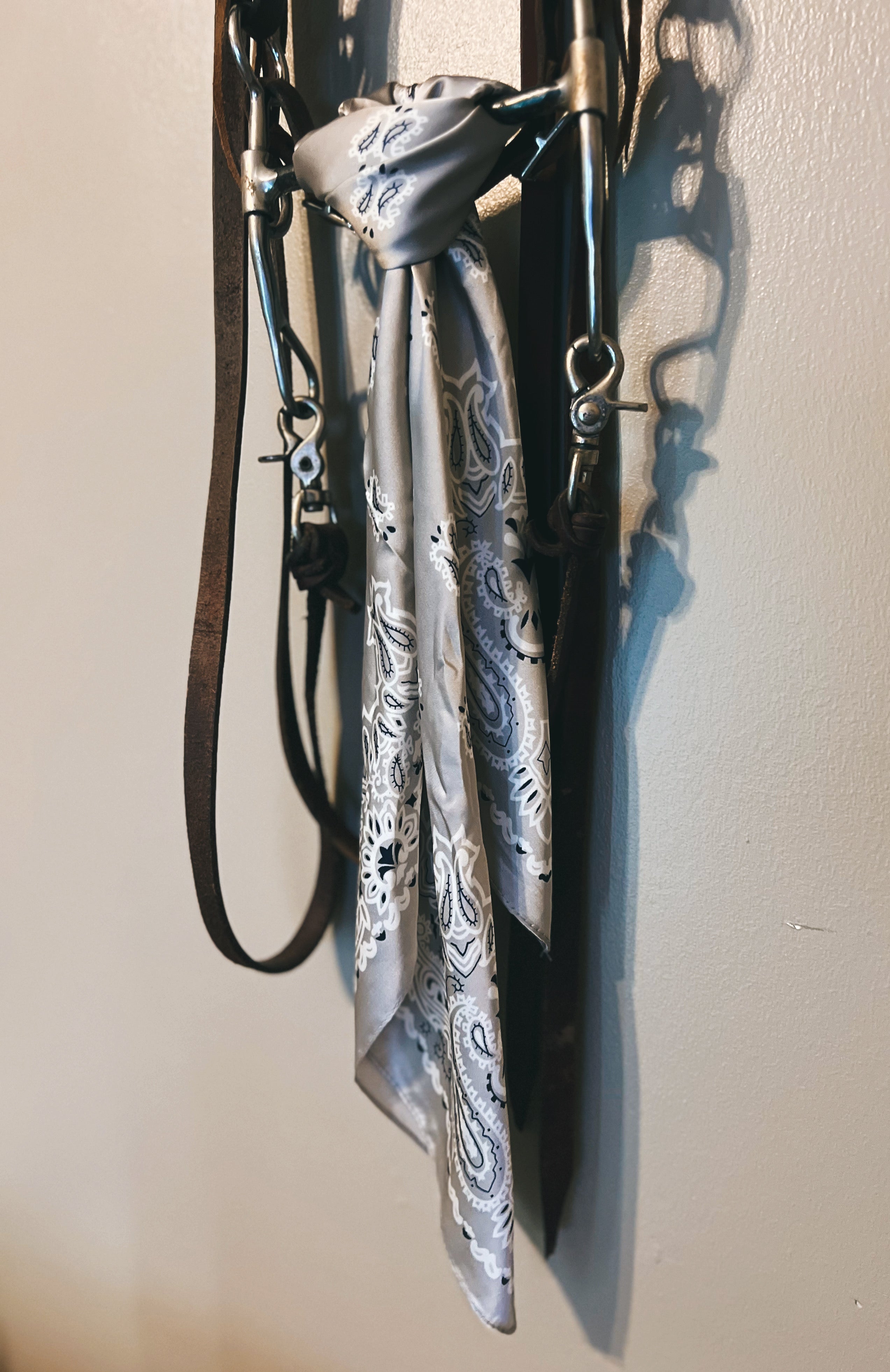 28" Bandana Print Wild Rag - Grey