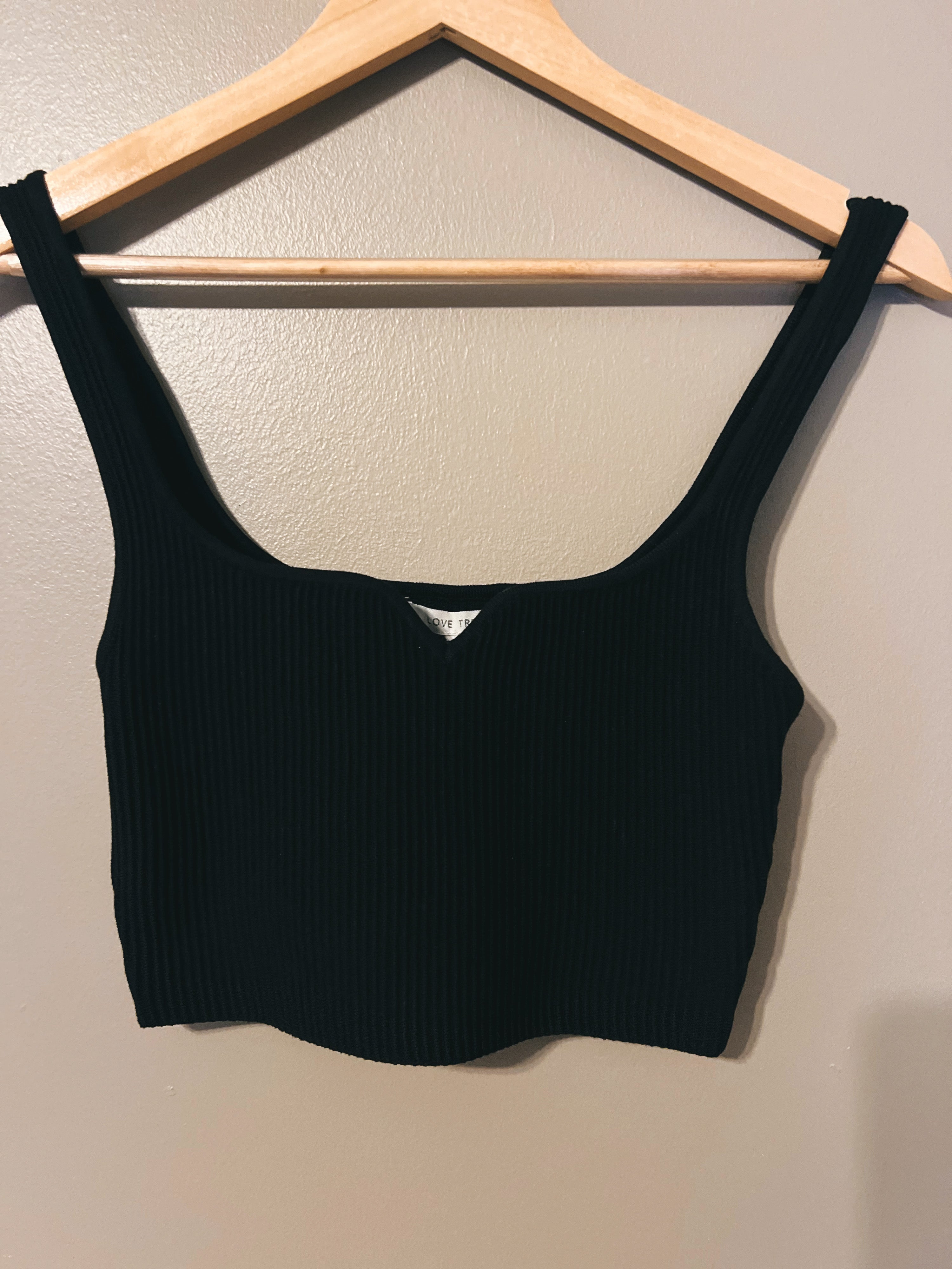 Black Ribbed Cropped Tank