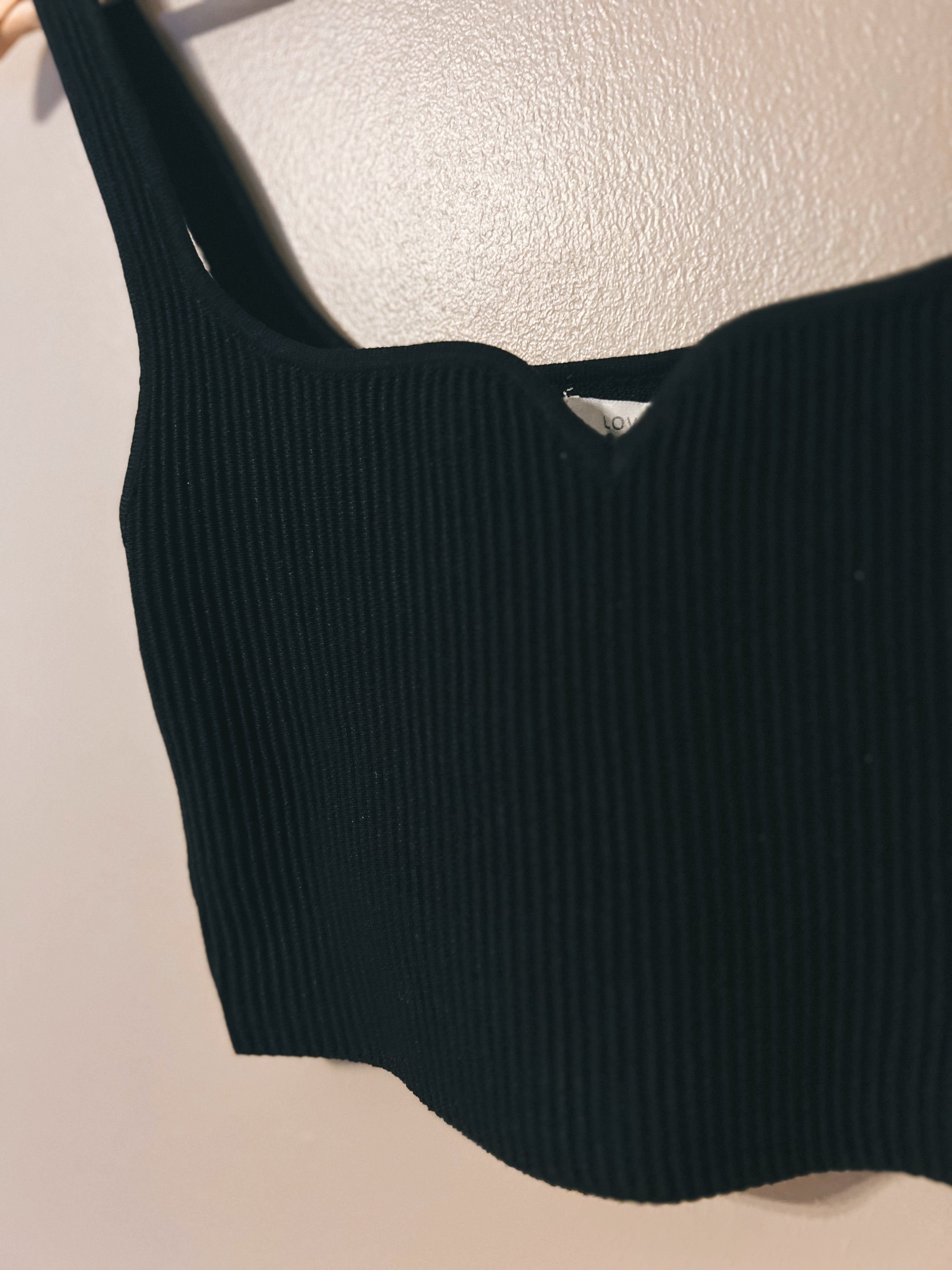 Black Ribbed Cropped Tank